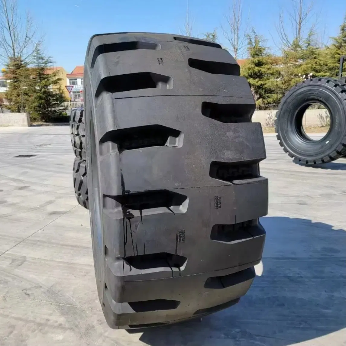 off Road Tires OTR 23.5r25 26.5r25 29.5r25 17.5r25 Loader Grader Offroad Wheels 32 18 Tyres 20 5 25 Radial Ban Mbl Radial