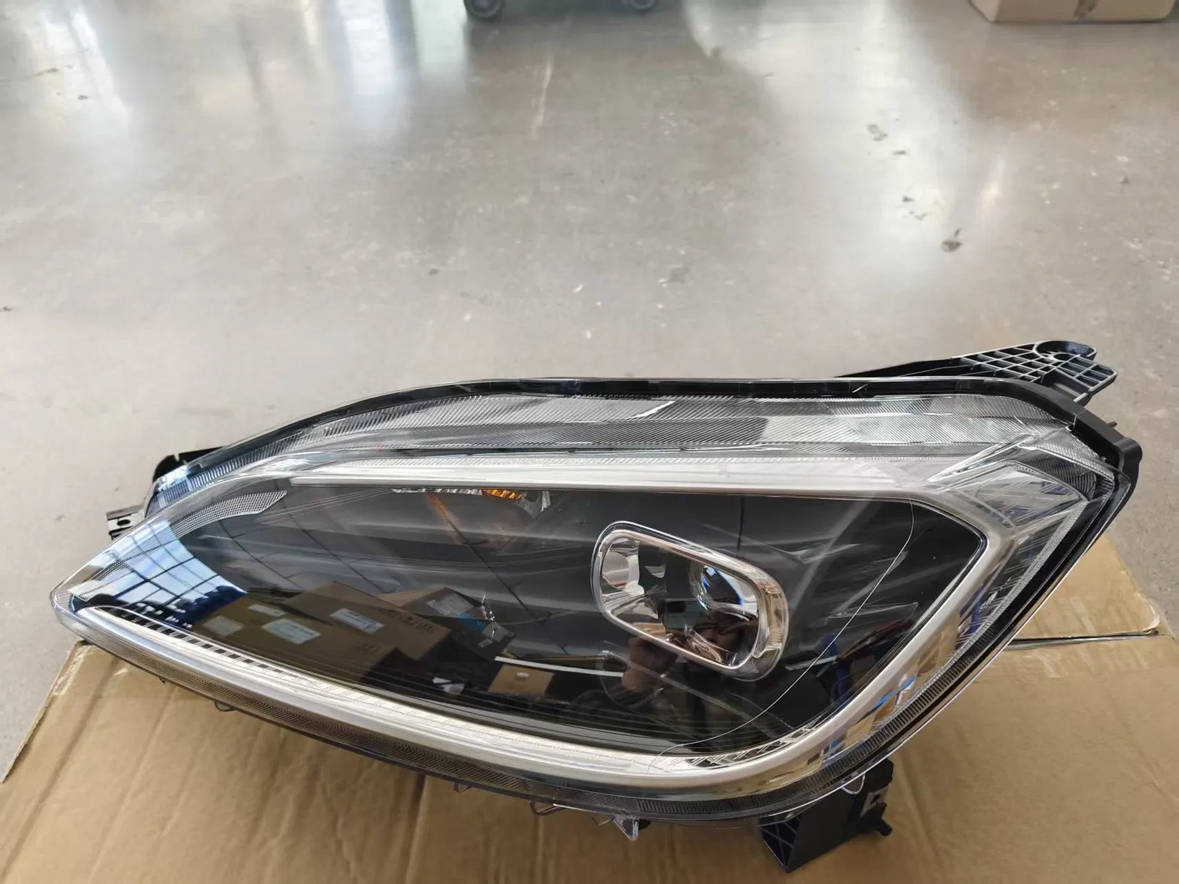 Car Accessory Left Daytime Running Lamp Assembly Cn202s Baojun 530 23636906