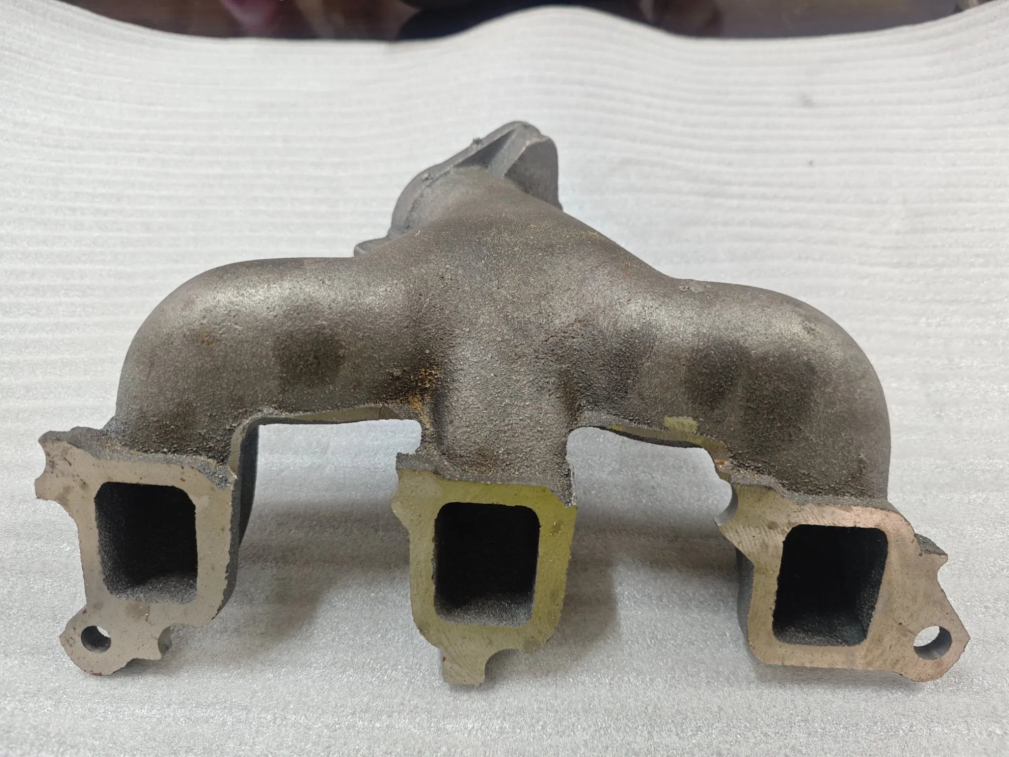 Регулируемый воздухозаборник для авто