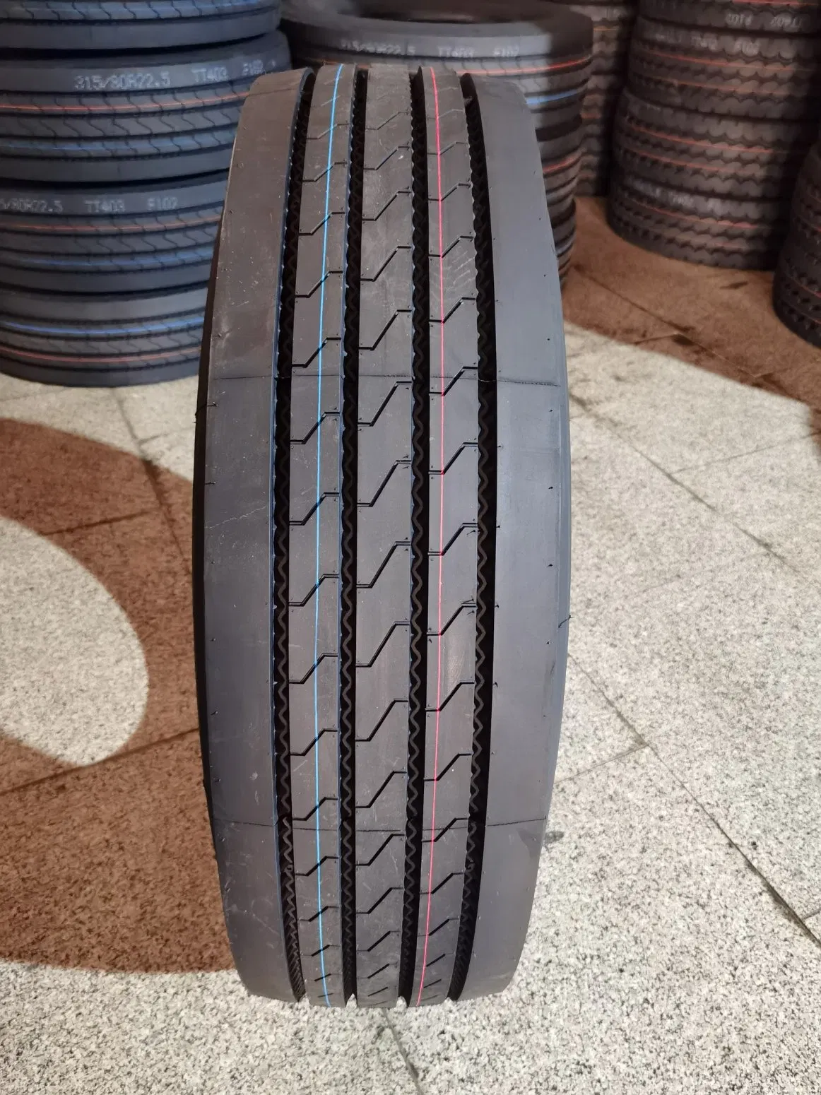 11r22.5 11r24.5 Truck Drive Tire Closed Shoulder 16 Ply Wholesale Semi Truck Tires