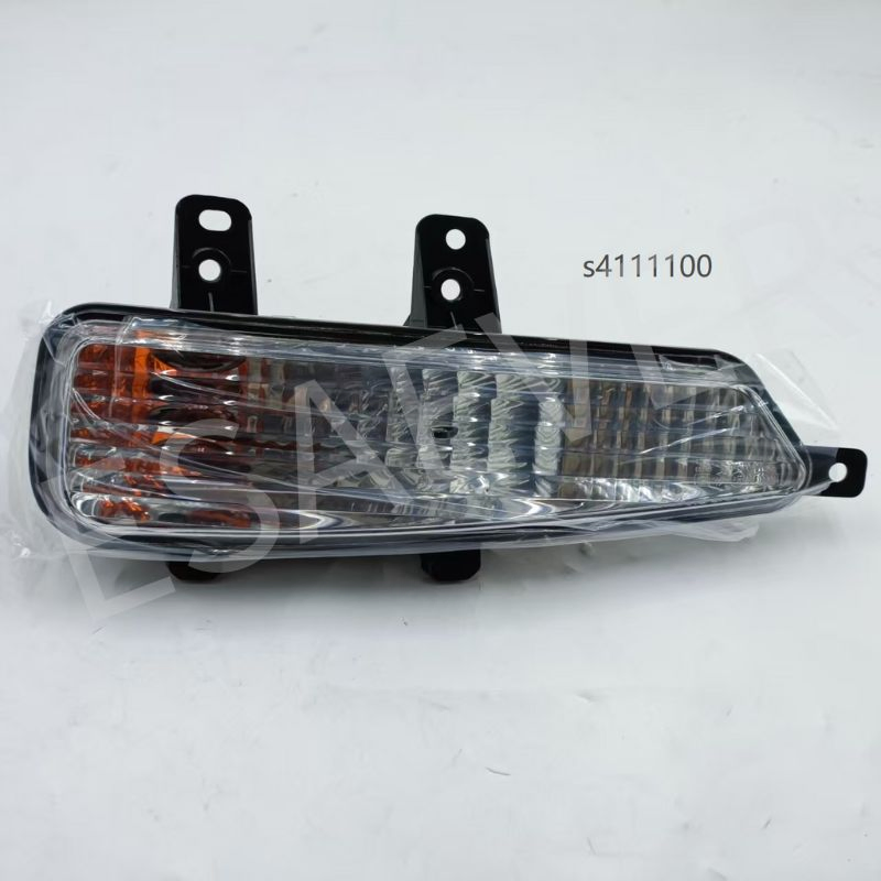 Передний поворотник LED S4111100 S4111200 для авто