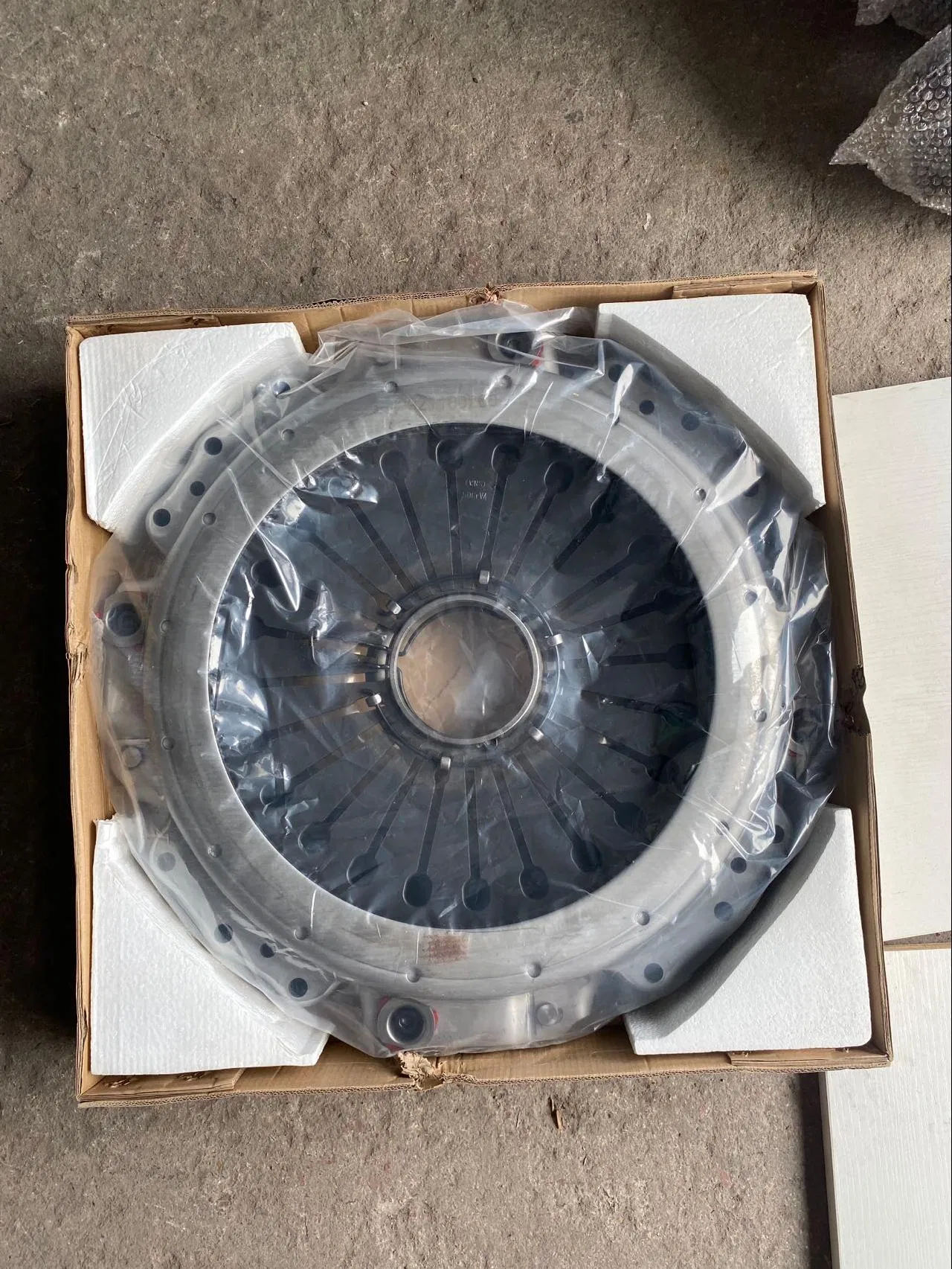 Диски и пластины сцепления для грузовиков HOWO