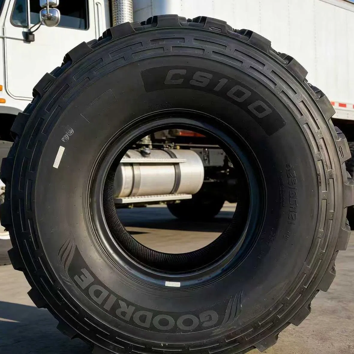 18pr Chaoyang CS100 315/80r22.5 Heavy Load Construction Vehicle Tire
