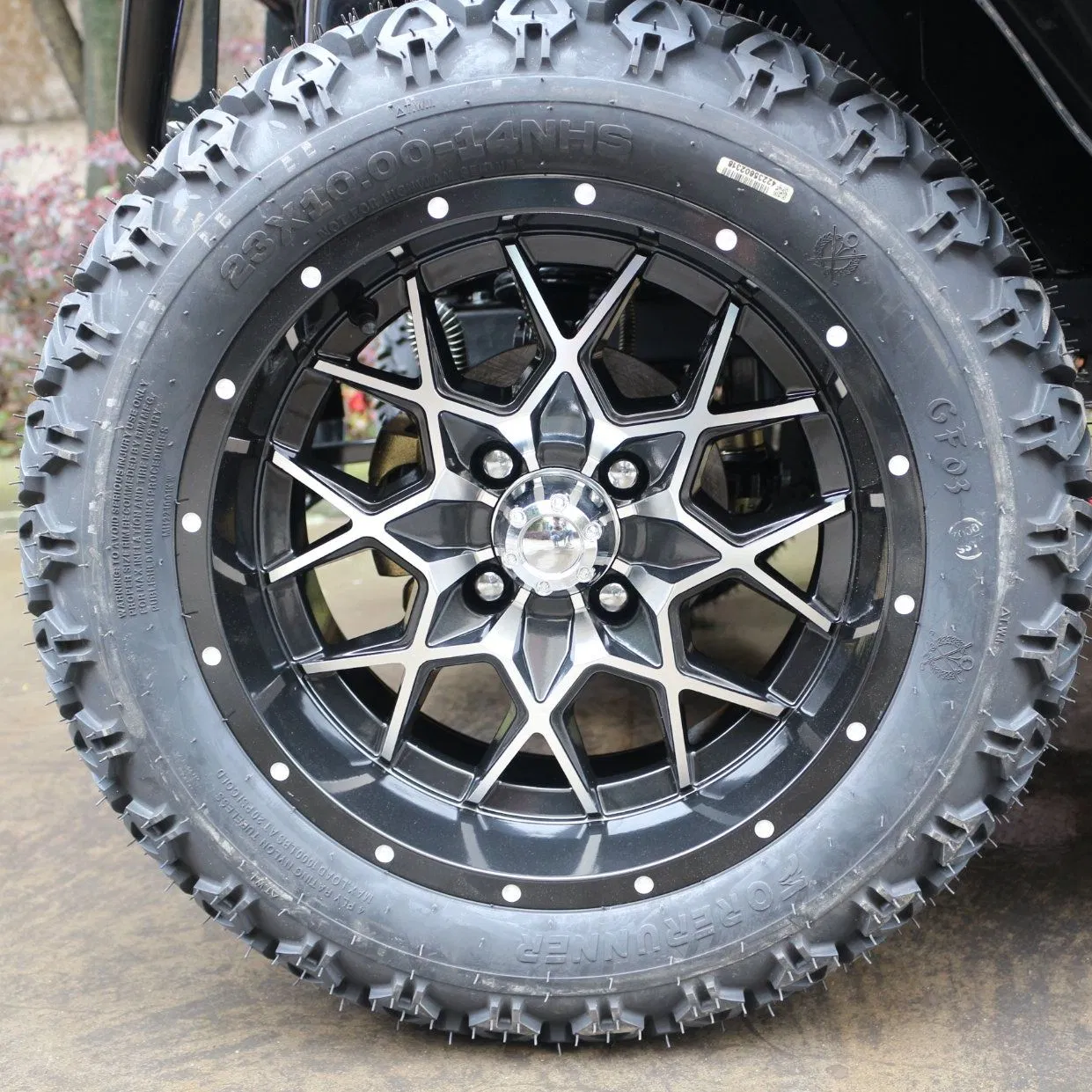 Колеса 14 дюймов для гольф-кара с шинами и ступицами