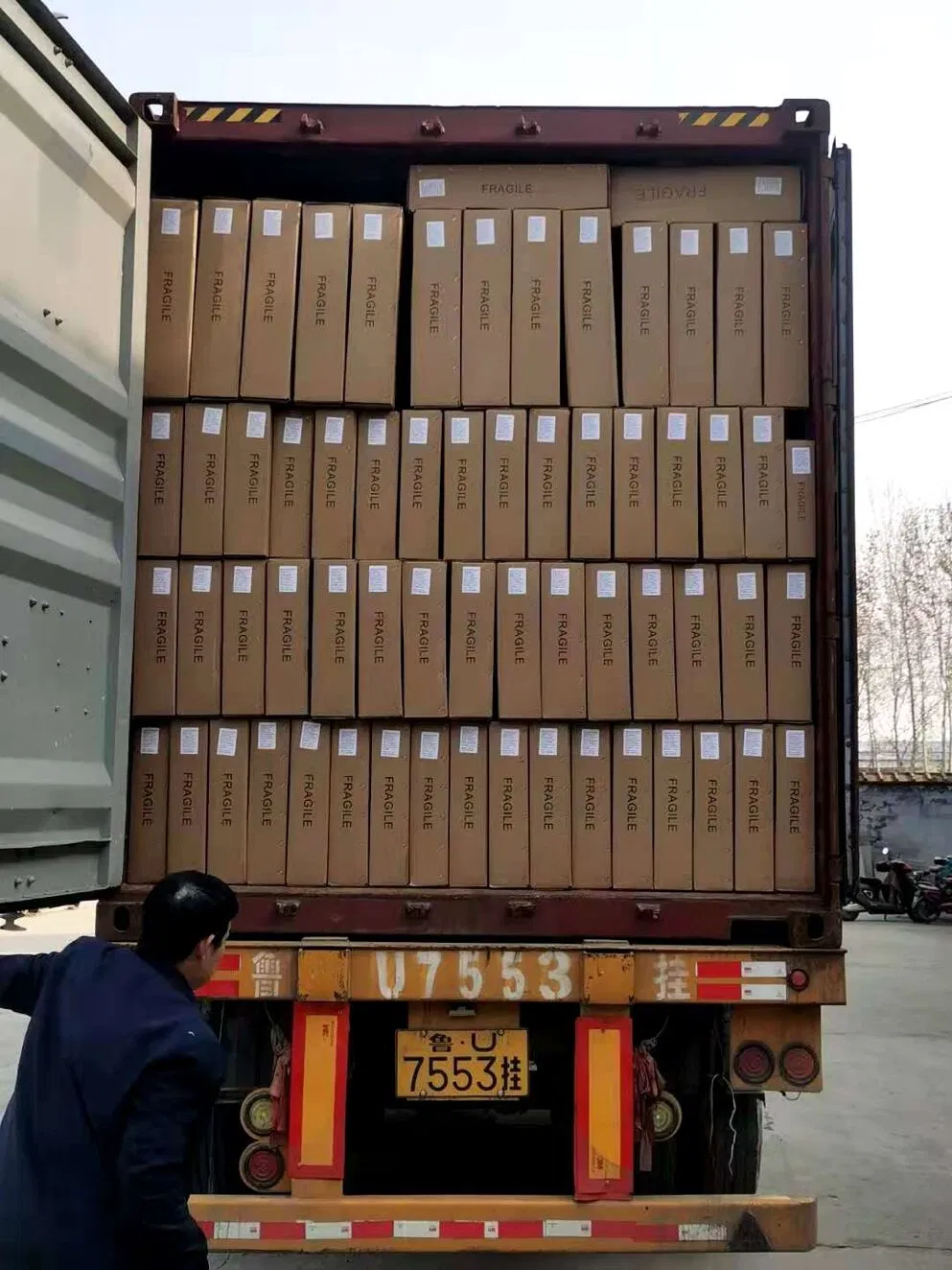 Радиатор охлаждения для Toyota Tundra 2000-2006, арт. 2321