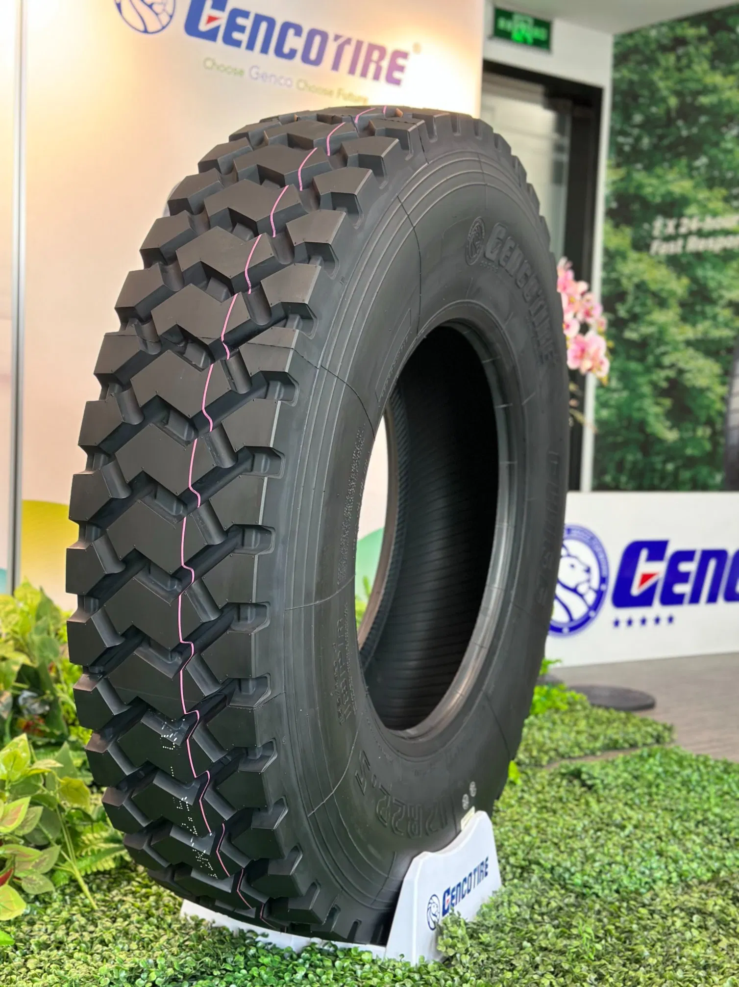 High Quality Truck and Bus Gencotire Durable Mining Overloading Trailer Radial TBR Tire 12r22.5, 315/80r22.5, 385/65r22.5 Factory Good Price PCR, OTR