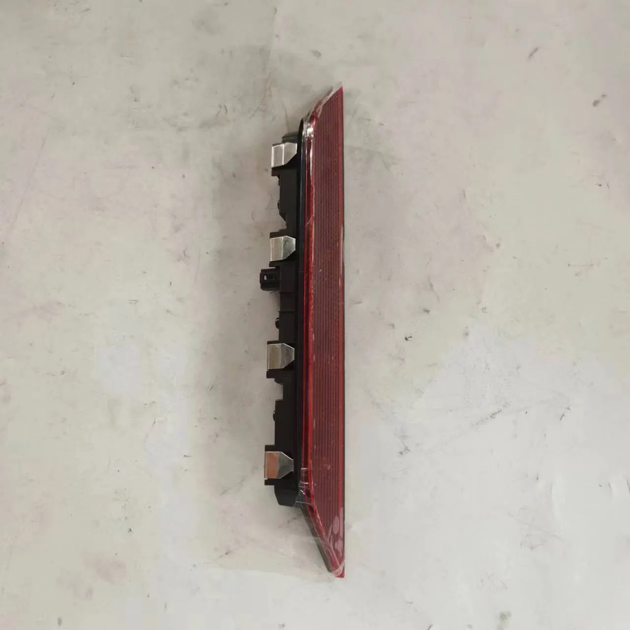 Стоп-сигнал Saic Maxus T60 C00128317