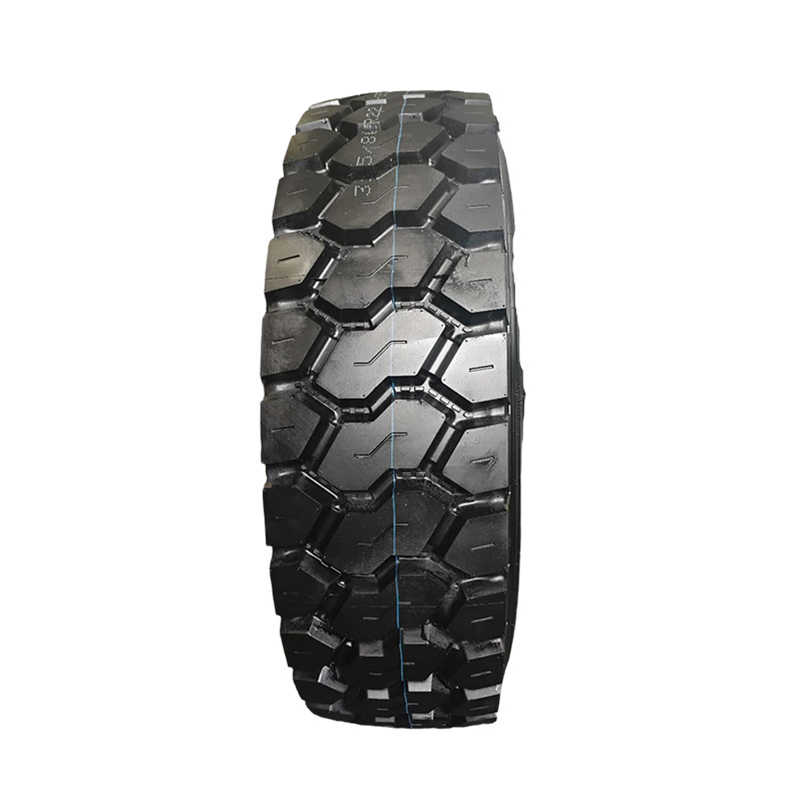 Durable 315/80r22.5 Desert Truck Tire for Extreme Conditions