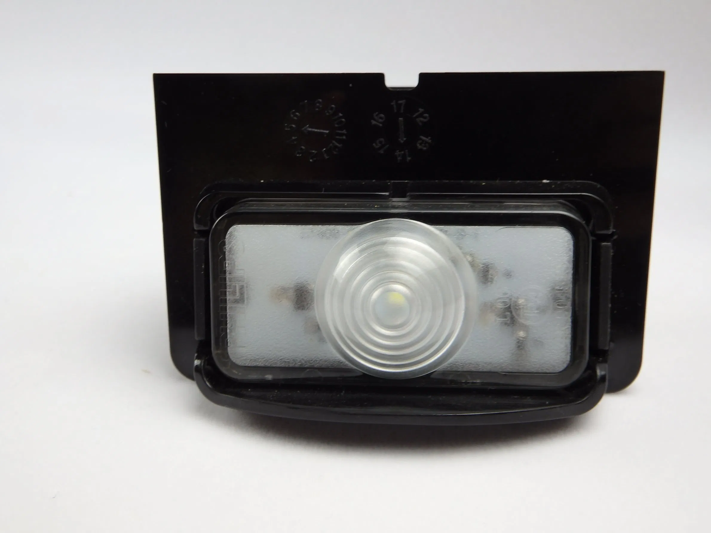 Светодиодный фонарь номерного знака E-MARK 10-30V для грузовиков