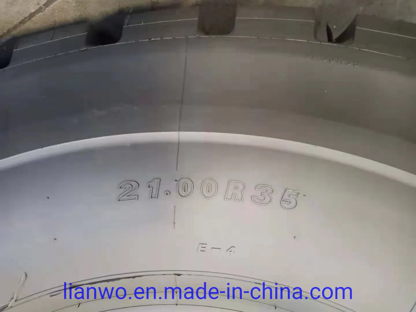 Tires (OTR) 21.00r35 Lianwo Brand Rigid Dump Truck Tr50 Tr60 Radial Tyre 2100r35