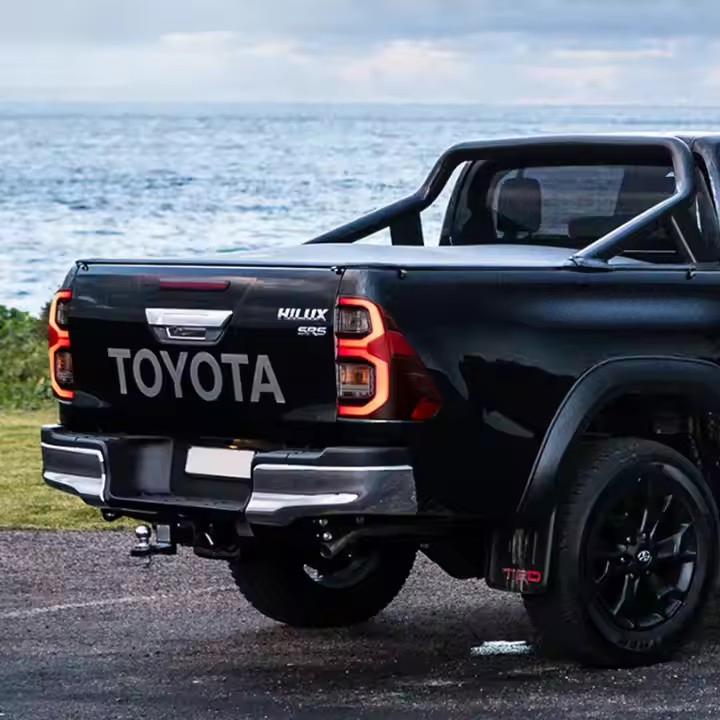 2020 Hilux Rear Taillights High Quality Modified Hilux Flash LED Tail Lamp for Hilux Rocco 2020 LED Tail Lamp