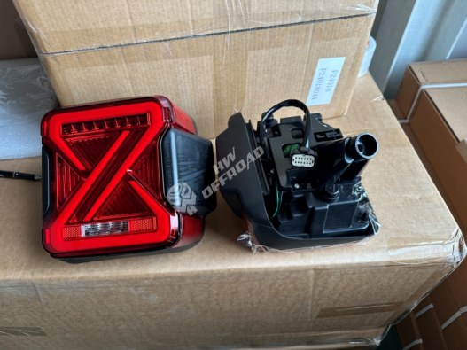 12V European Us Type Smoke Lens LED Tail Light for Jeep Wrangler Jl 2018+ DRL Turn Signal Rear Brake Reverse Lamps