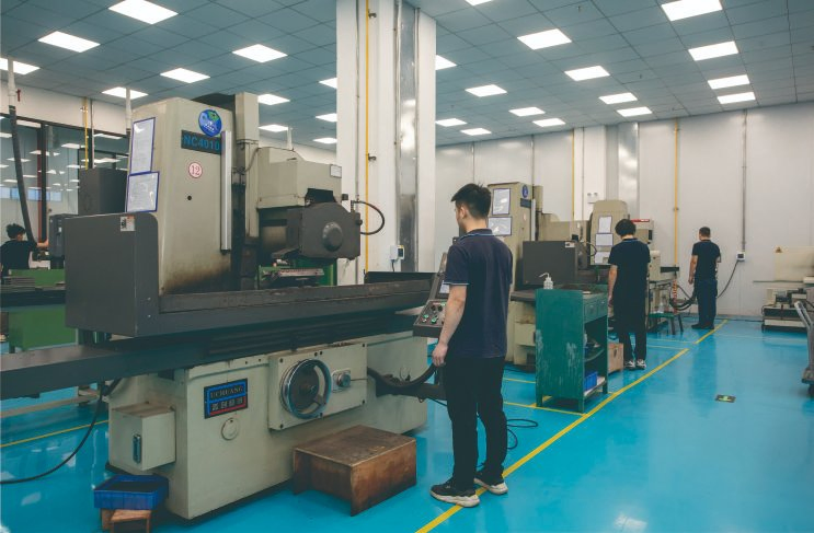 Injection Frame Customized Charging Mold for Car Automobile Parts