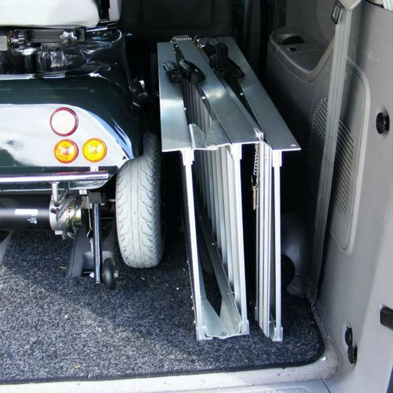 Aluminum Manual Folding Wheelchair Ramp 270kg Capacity for Disabled Users