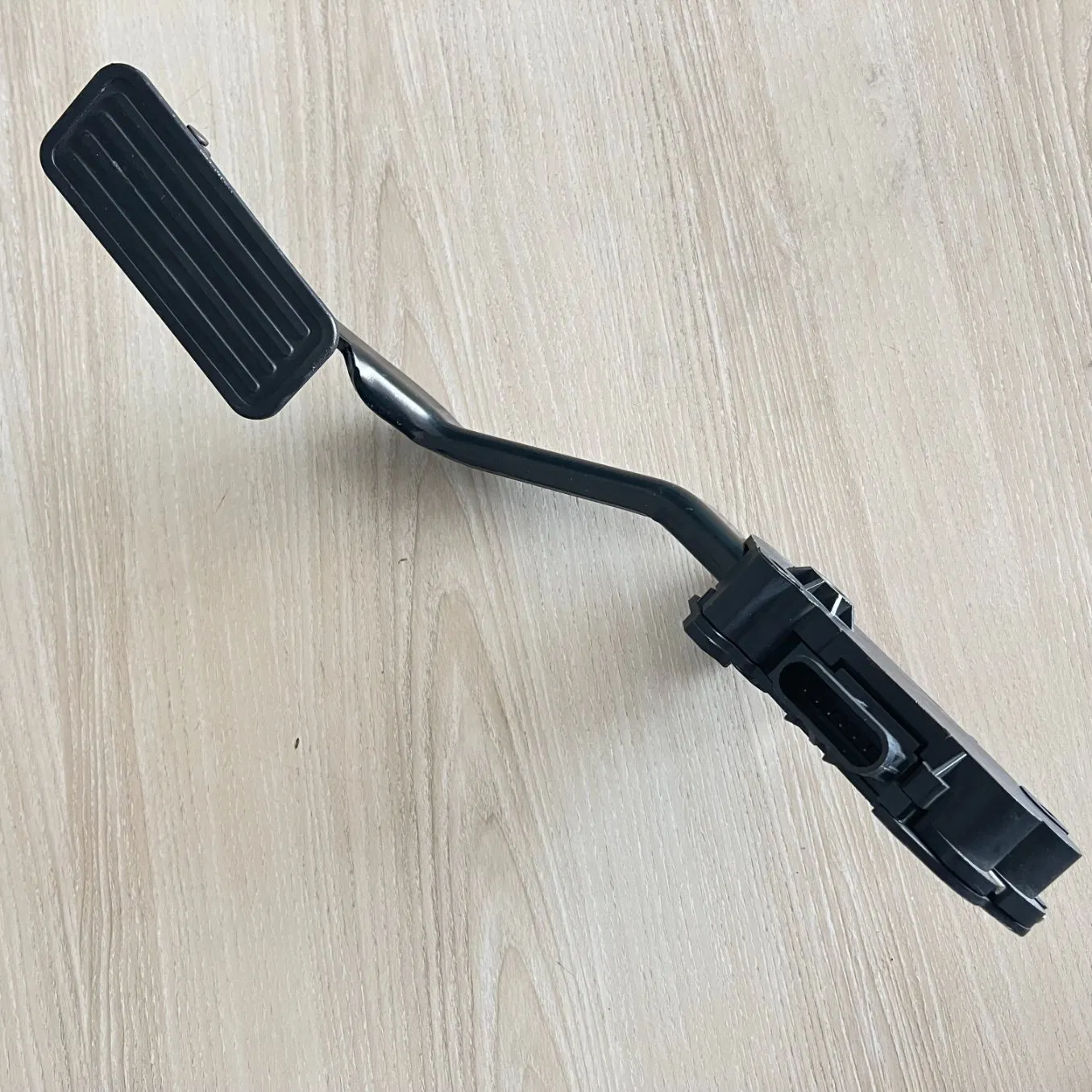 Электронная педаль газа APS137 для Chevrolet 2004-2009