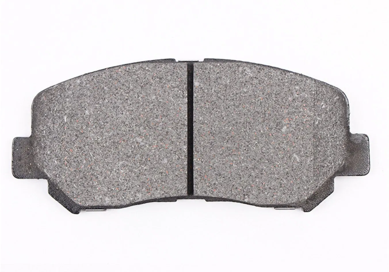 Тормозные колодки автомобильные полуметаллические керамические