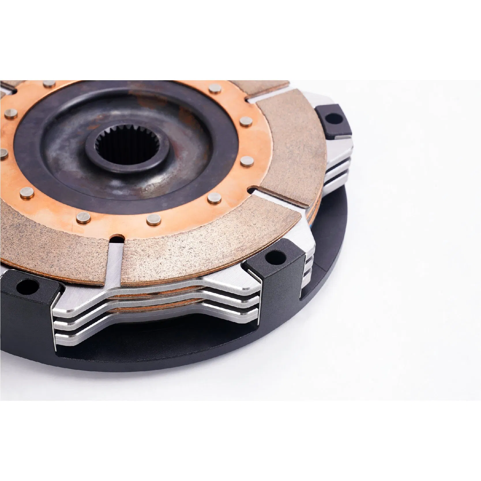 off-Road Performance with Tractec Multi-Plate Clutch: a Game-Changing Racing Part and Shock Absorber for Your Vehicle