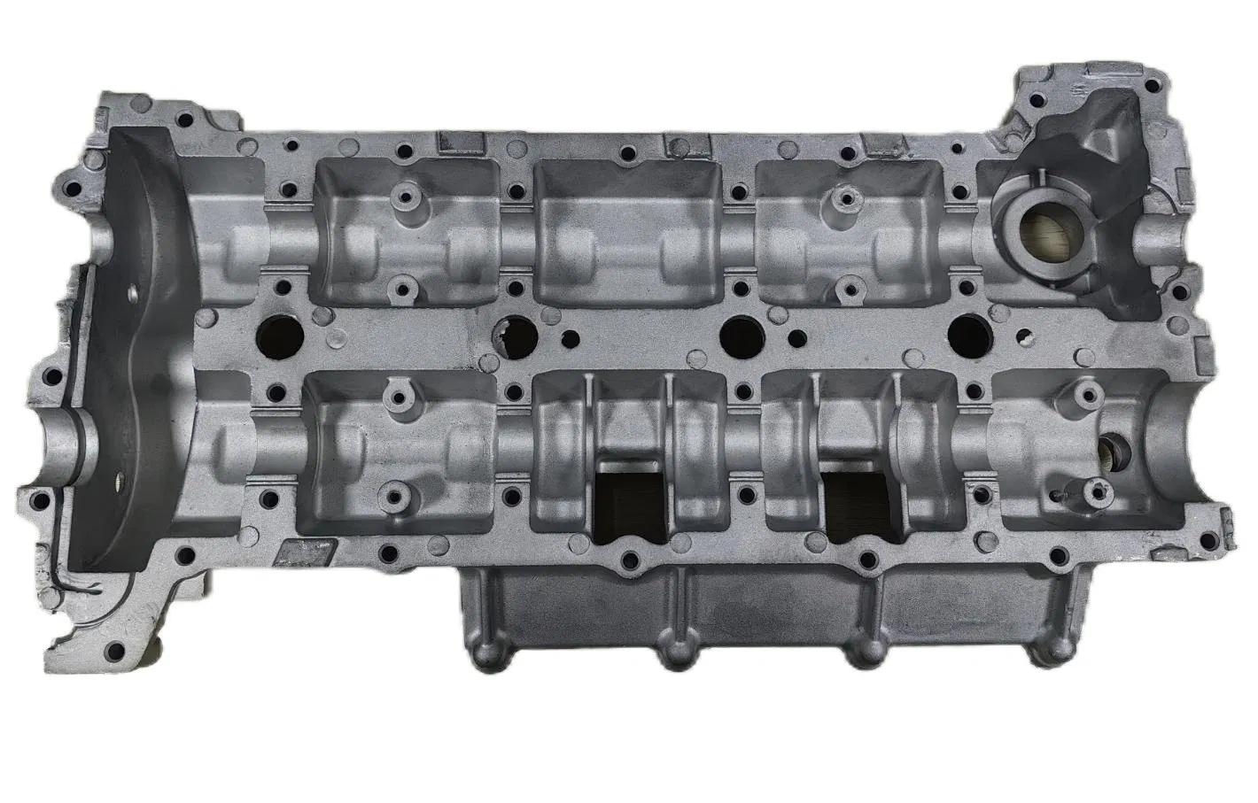 Крышка цилиндра двигателя IATF16949 для коммерческого транспорта