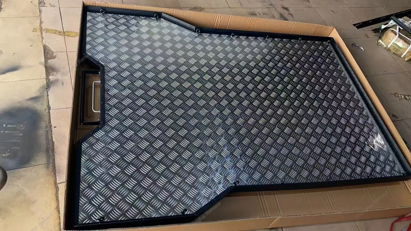 4WD Parts 4X4 Camping Accessories Universal Removable Slide-out Pickup Truck Bed Tray