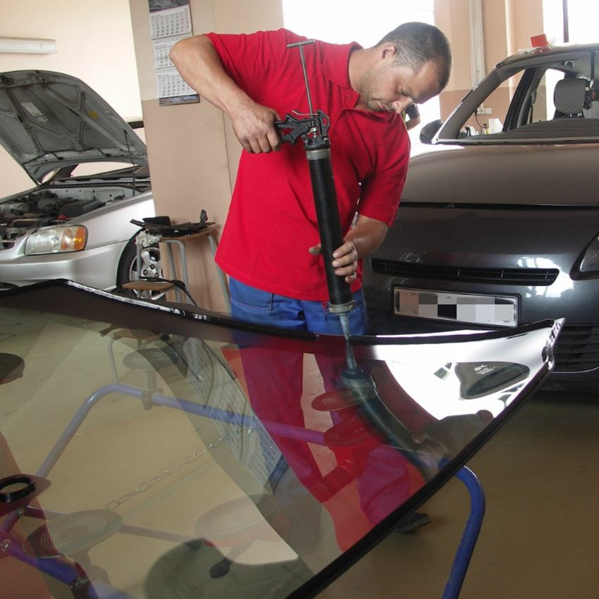 Multipurpose Solvent Free Ms (Silane Modified) Adhesive Sealant for Vehicle Glass and Body Structural Bonding (Surtek 3969)