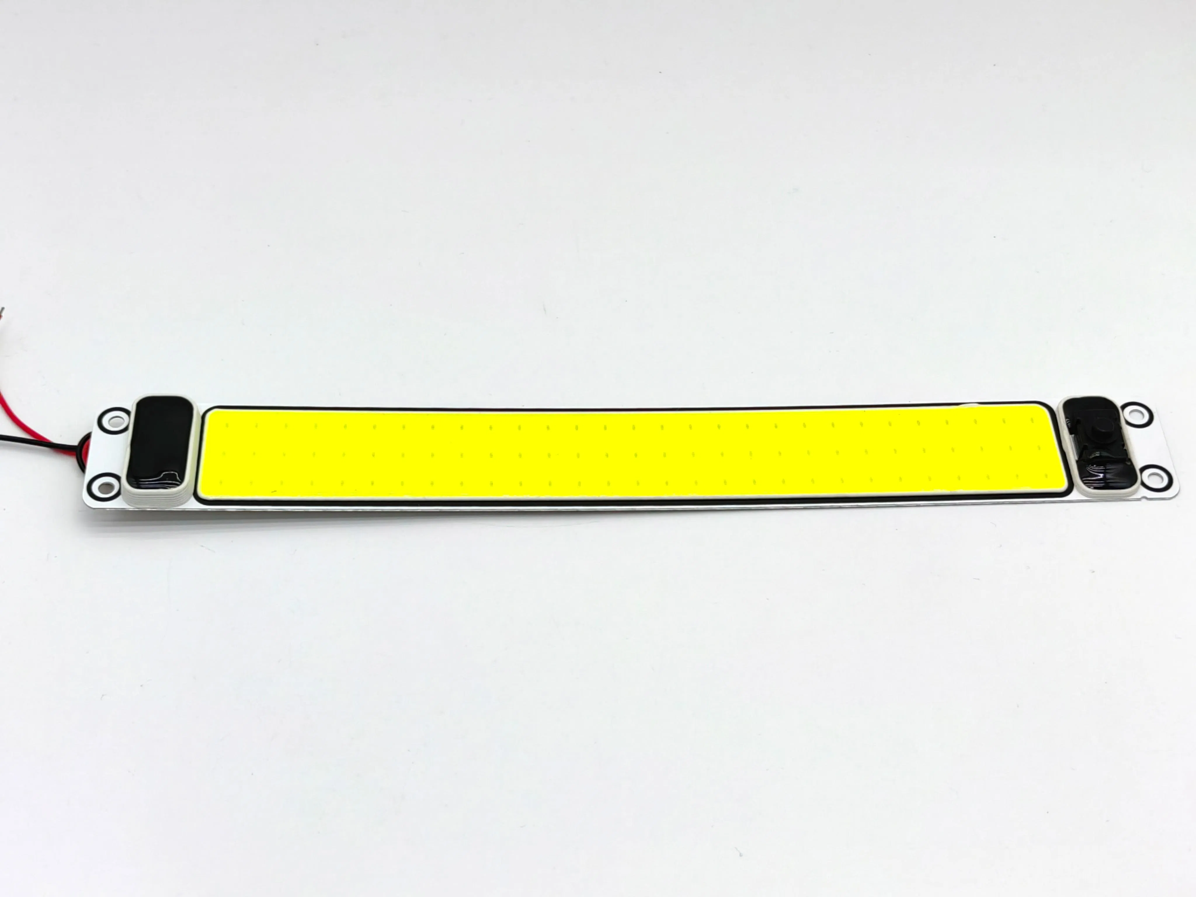 Светодиодная лампа COB Luxdrive для салона автомобиля