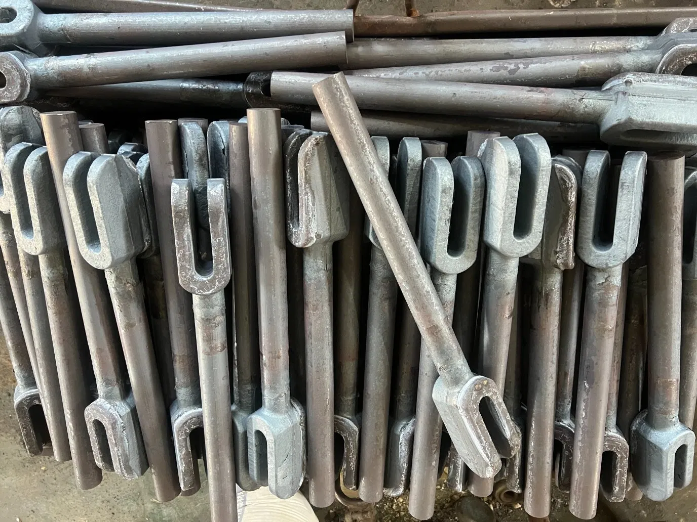 Automotive Connecting Rods: Precision Forged Carbon Steel, Made in The People's Republic