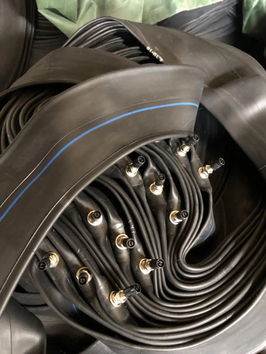 Камера мотоциклетная 17 дюймов, натуральный каучук (2.25-17, 2.50-17, 3.00-17, 2.75-17)