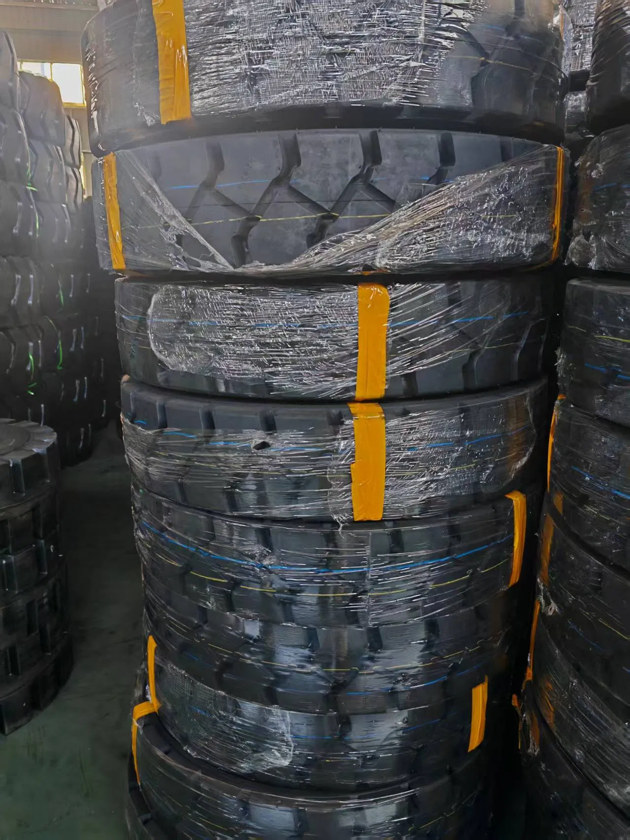 Radial Loader Bias Offroad Truck Industrial Wholesale Nylon Heavy-Duty OTR Tire 12.5-20