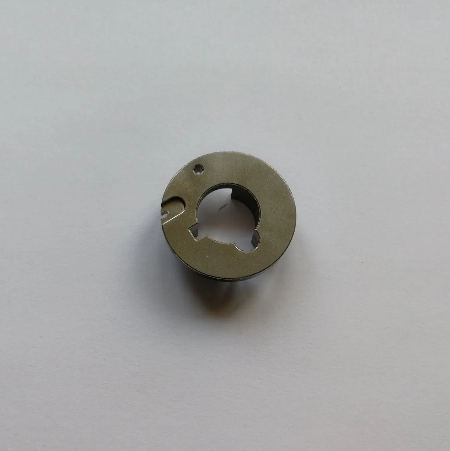 Декомпрессионный клапан из металлического порошка для мотоцикла