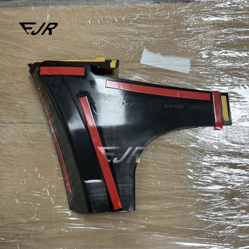 Auto Parts 68473900 / 68474000 Guide The Inner Cover of The Cable Guide Rail for Maserati Quattroporte M139 Car Parts