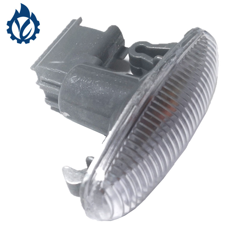 Боковая лампа для Toyota Hilux Revo