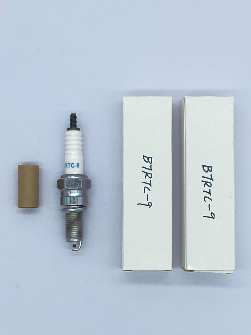 Свеча зажигания CPR7EA-9 для мотоцикла B7RTC-9