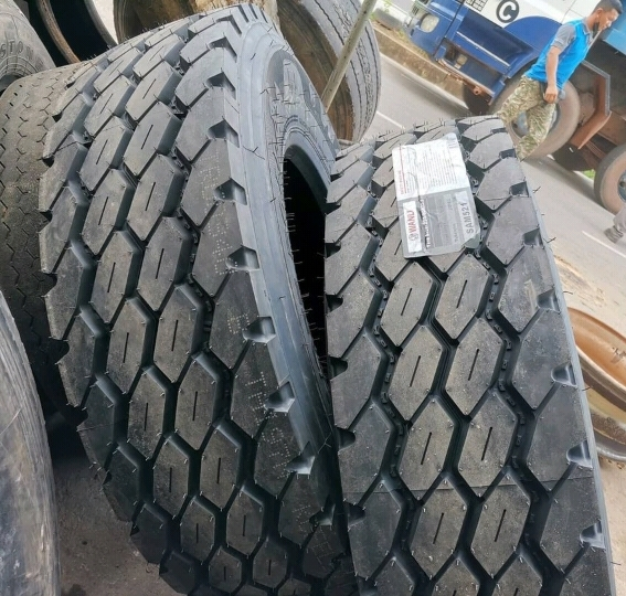 Грузовая шина 315/80R22.5 SUPERHAWK, радиальная, 20PR