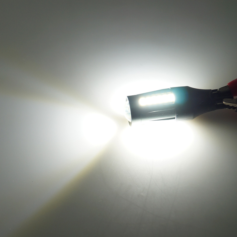 Светодиодная лампа заднего хода T15 W16W Canbus