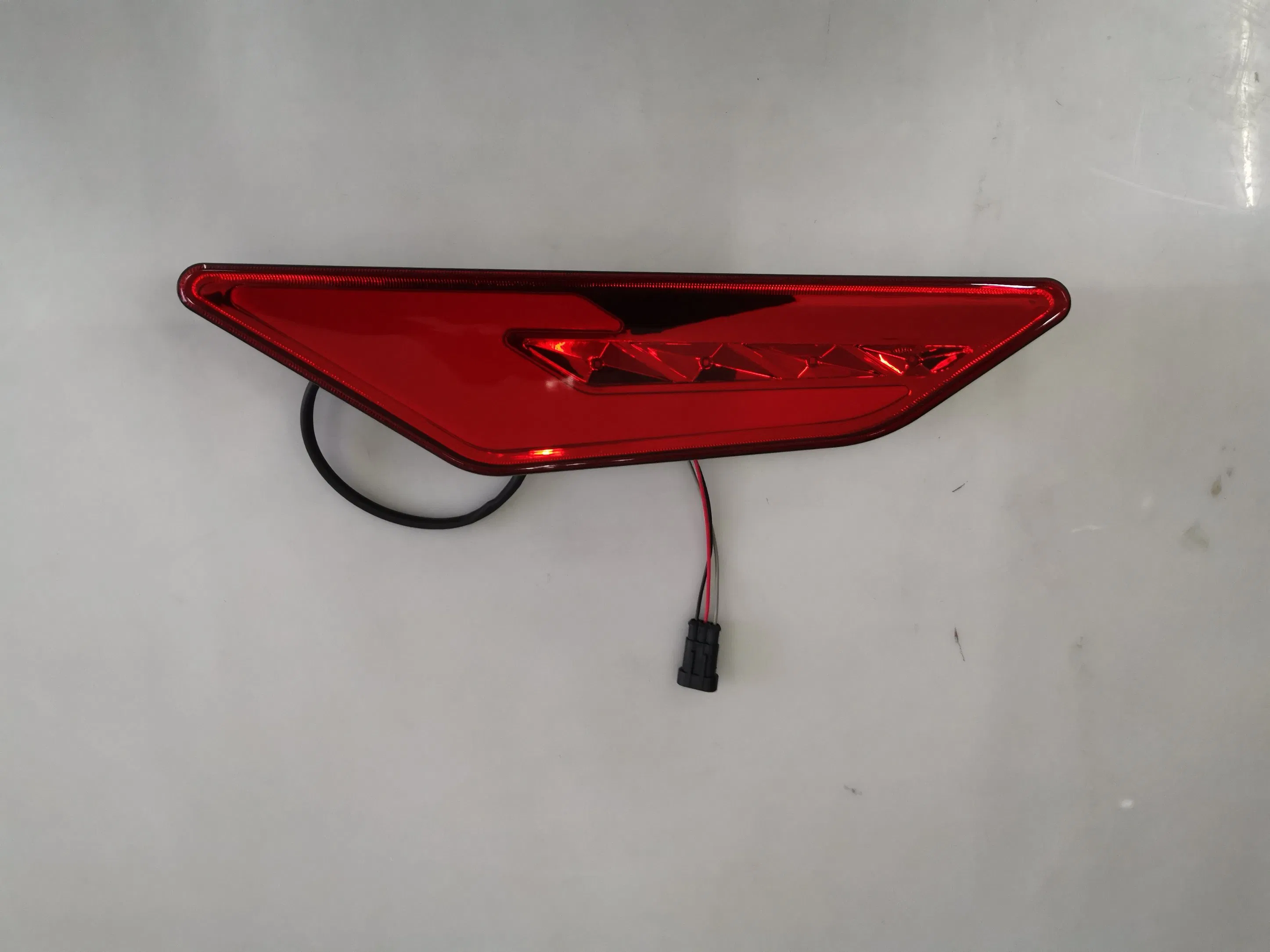 Боковая светодиодная лампа для авто