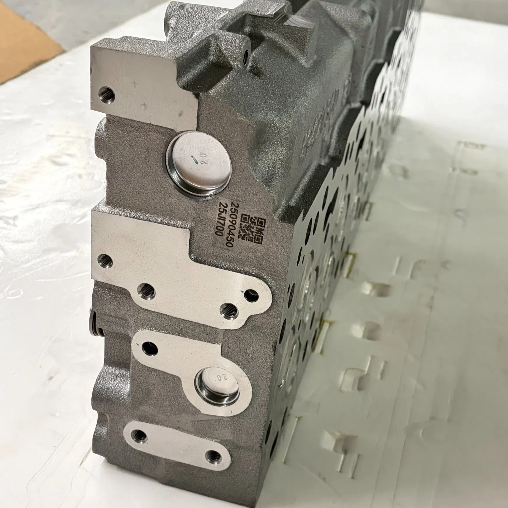 Головка блока цилиндров QSL9 5348479 для двигателей Cummins