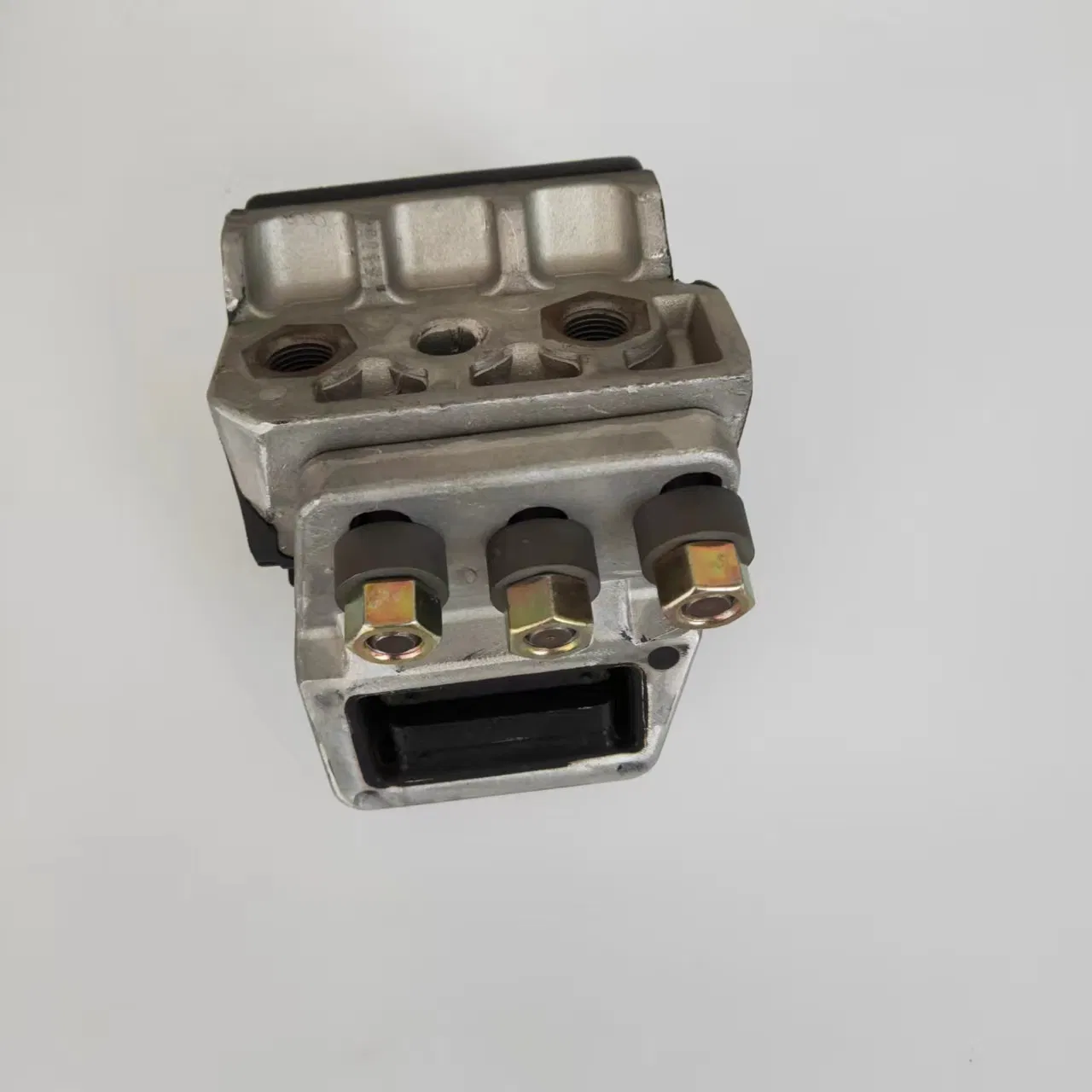 Опора двигателя Daewoo Bus 65.41570-5020