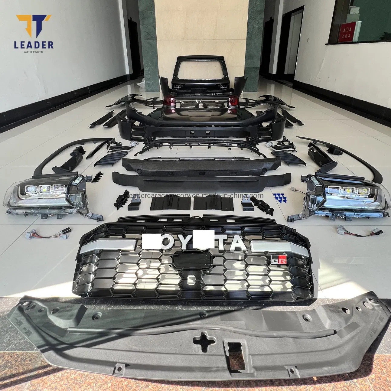 Car Modification Parts Upgrade Body Kit for 2022 Land Cruiser 300 Bodykit LC 300 Bumper Headlight Grille High Quality Rear Bumper