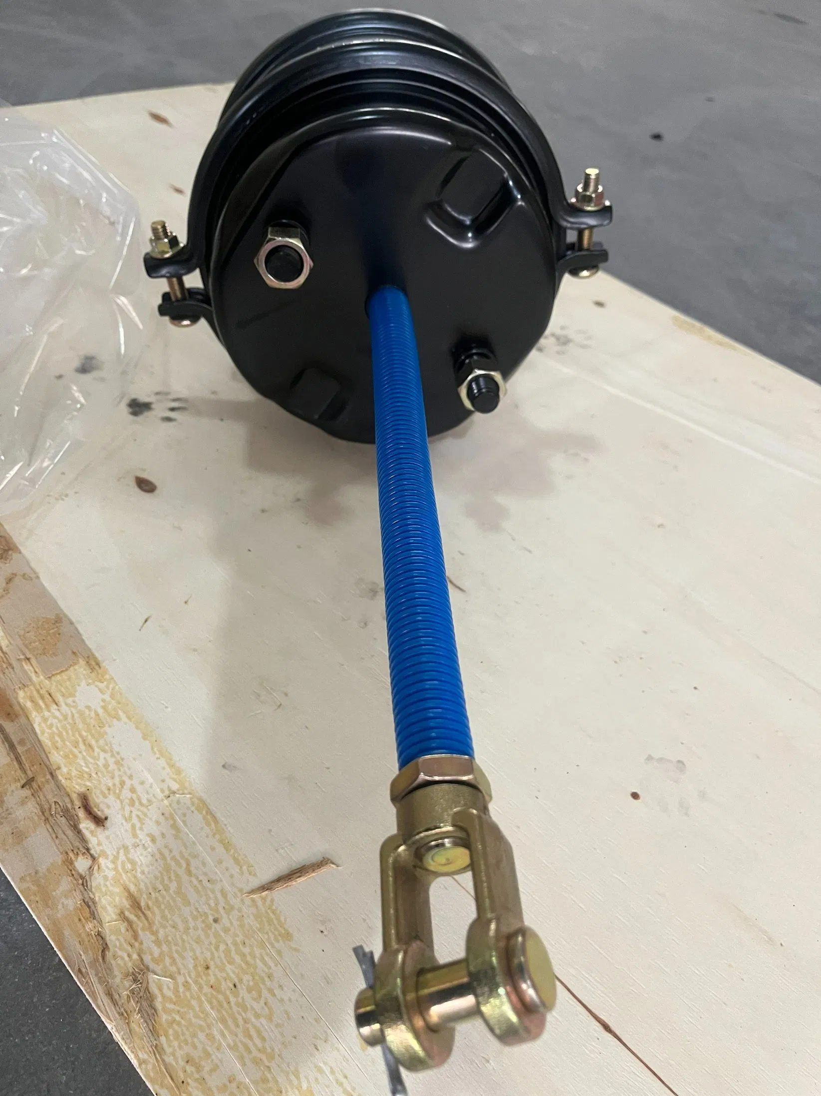 Тормозная камера EBC3030CPLBX для грузовиков