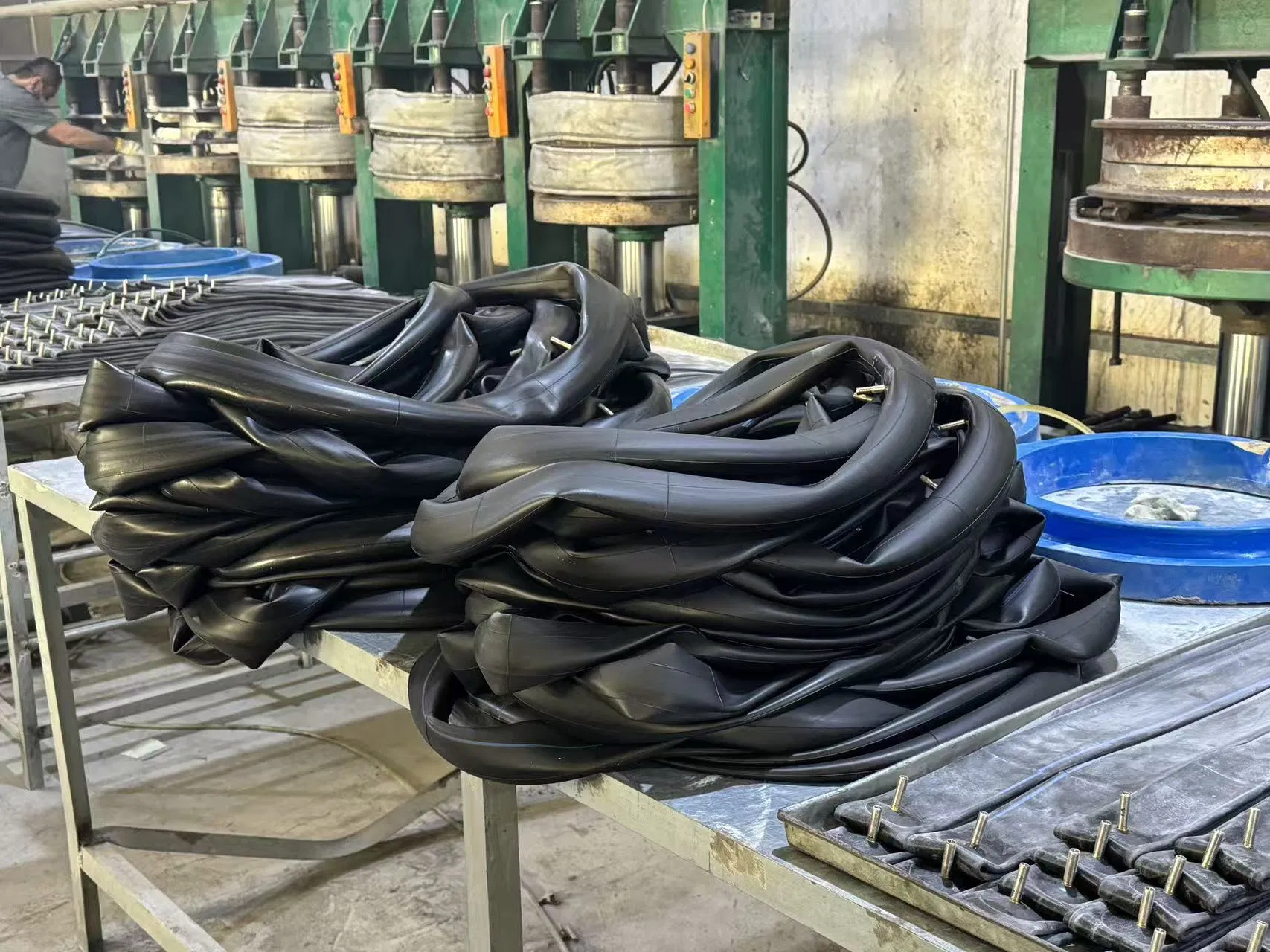 Камера мотоциклетная Butyl 3.00-18 (серия размеров)