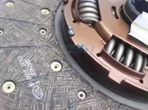 Heavy Duty Truck Engine Parts Clutch Disc for Hino Spare Parts