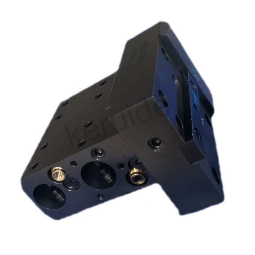 Усиленная опора двигателя для грузовиков