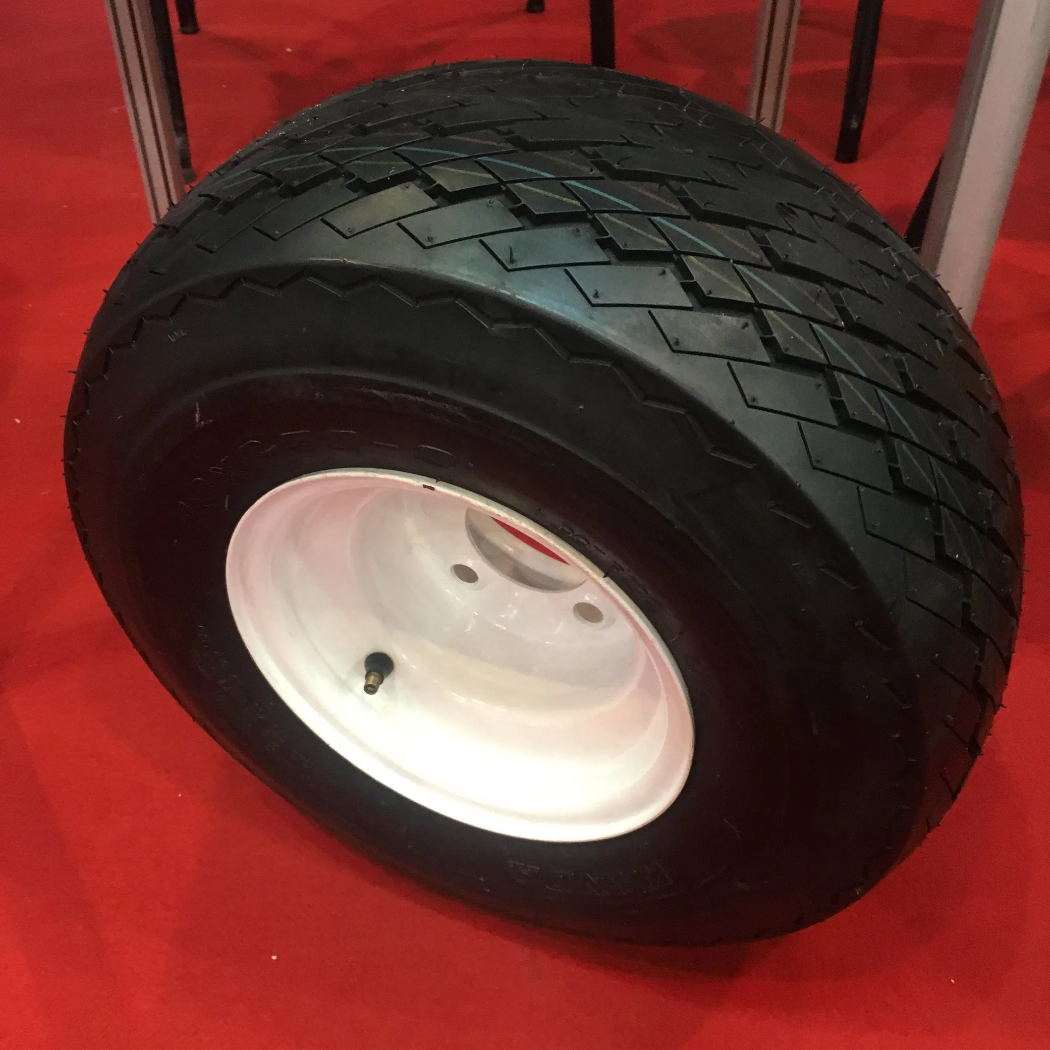 Пневматическое колесо 18X8.50-8 Maxtop