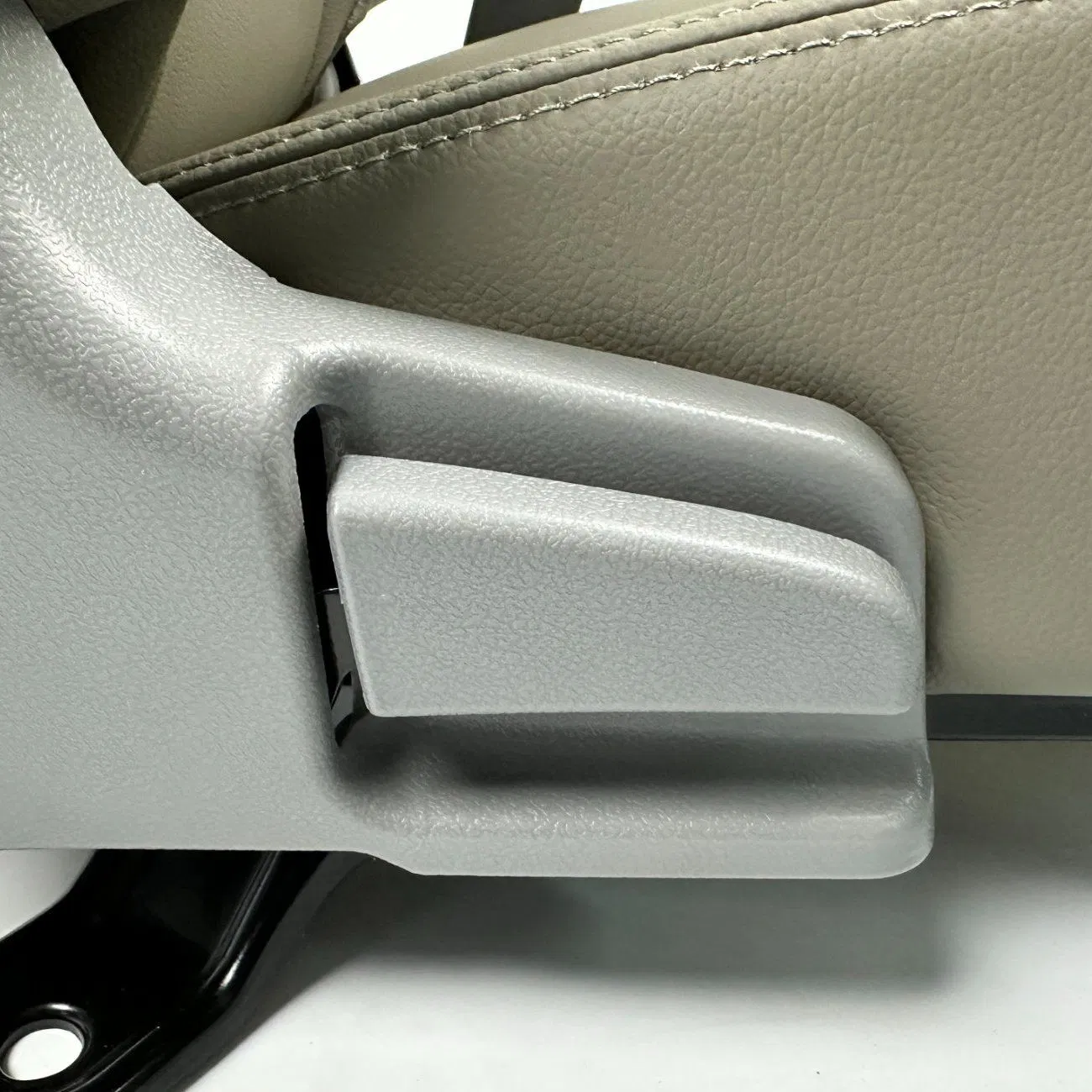 Manufacturer Design and Development Passenger Seat Car Accessories for Mini Bus