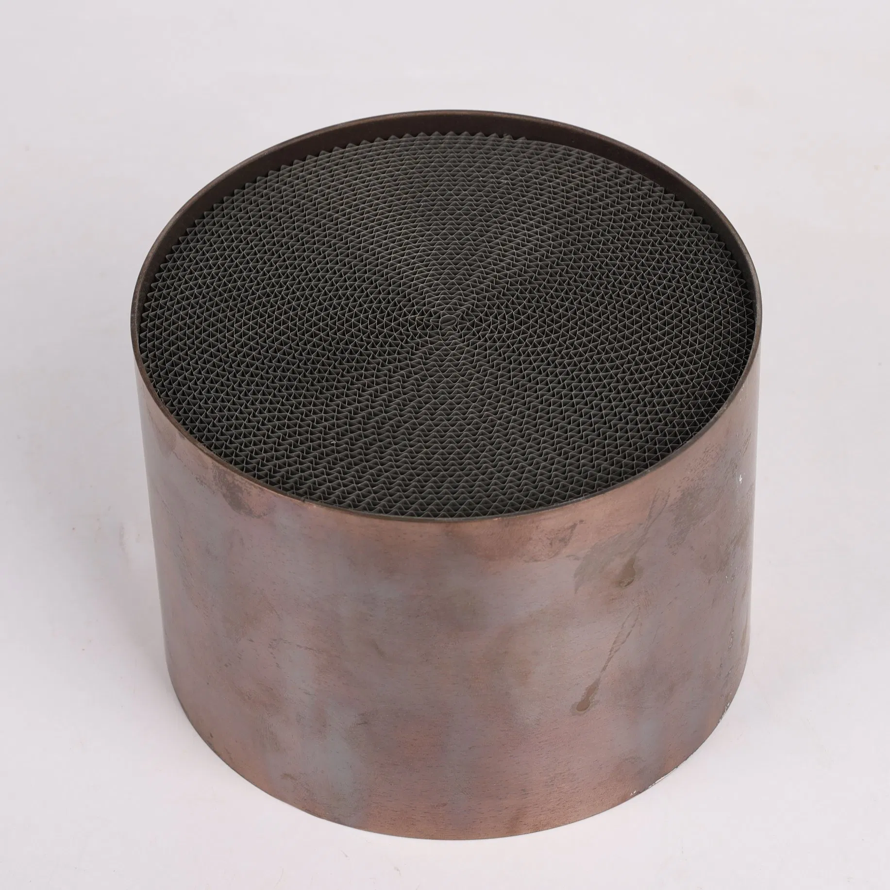 Металлический каталитический нейтрализатор выхлопных газов