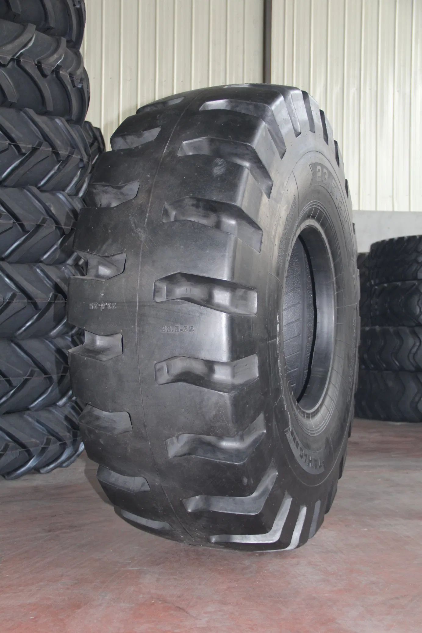 OTR Tyre 17.5-25 Low Price Nylon Tire