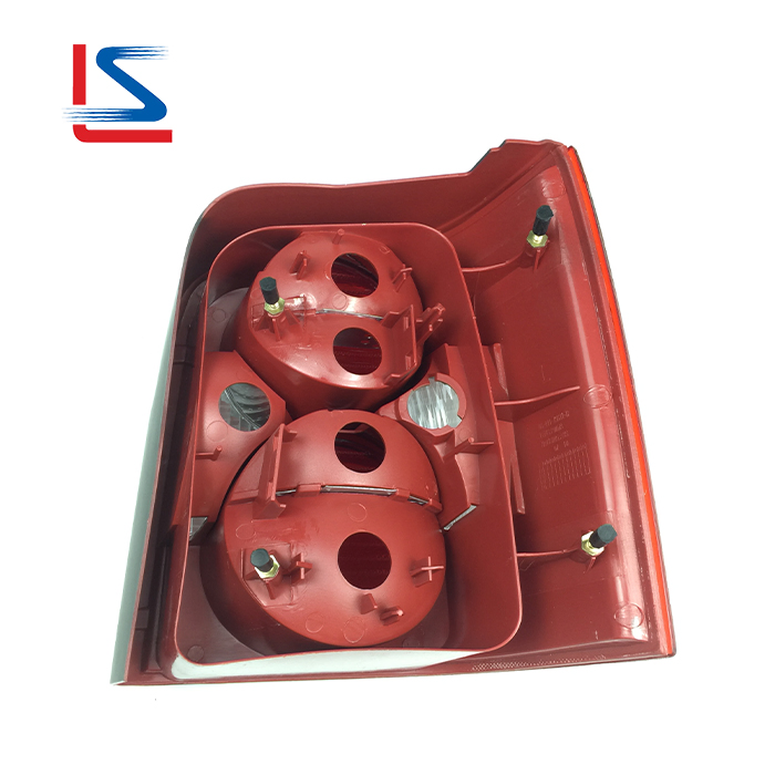 Auto Tail Lamp for Passat B6 Wagon 2000 - 2004 Auto Parts 441-1961 Halogen Rear Light