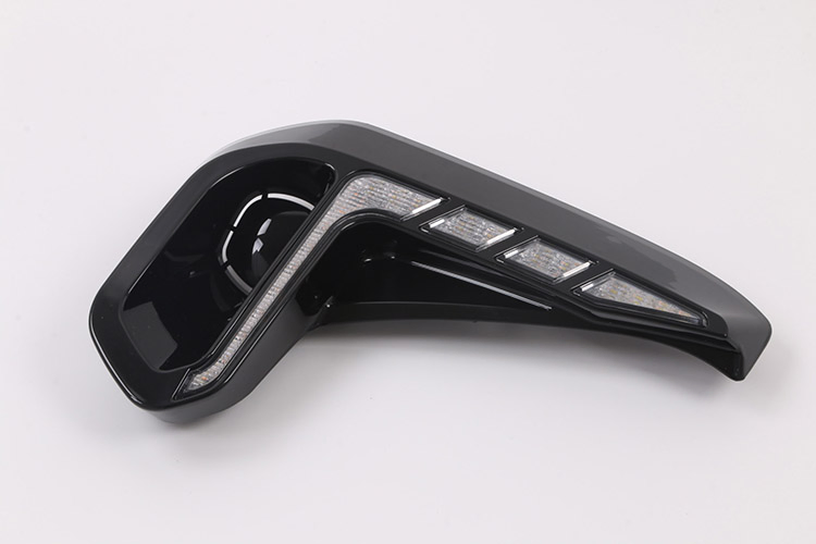 Противотуманная фара LED для Toyota Hilux Revo 2021