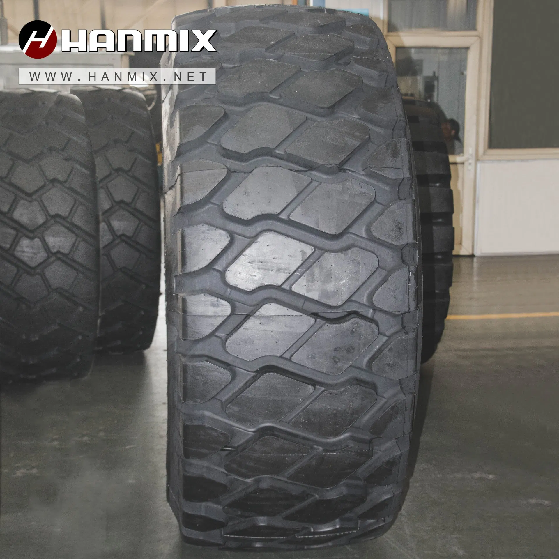 Hanmix OTR Tyre Articulated Dumper off-The-Road Tire E3/L3 Rigid Dumper Backhoe Radial Tyres 26.5r25 29.5r25 18.00r25 (505/95R25) 16.00r25 (445/95R25)