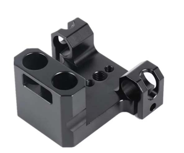 Алюминиевая деталь QD-1493 76x60x5 мм для мототехники